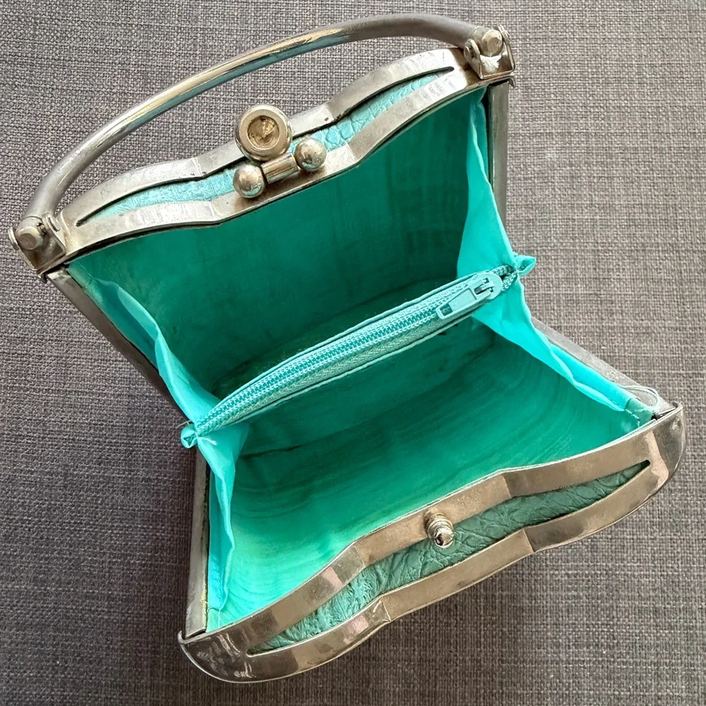 N/A stylish turquoise